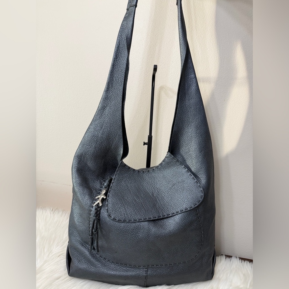 HENRY BEGUELIN  Leather Hobo Bag. Made in Italy
